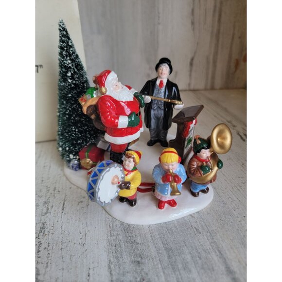 Dept 56 54899 Santa comes to Town, 1997 Snow village accessory - Picture 2 of 8